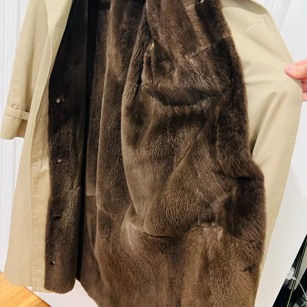 Burberry's Women Vintage Trench Coat with Removable Fur Lining Size 16 Long - Picture 13 of 16